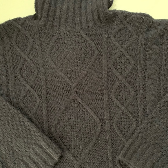 NWOT aerie turtleneck sweater - Picture 2 of 6
